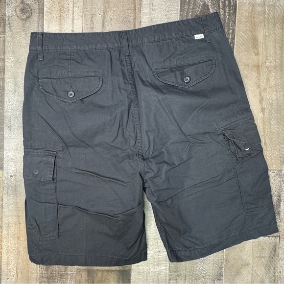 Levi”s Like New Cargo Shorts size 34 - Picture 4 of 10